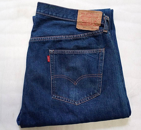 Levi's 501 Big E vs Single Stitch - JeansZa